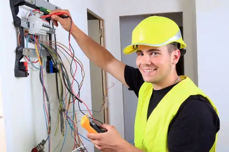 elektricien Zwaagdijk-West